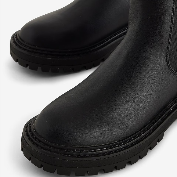 NWT EXPRESS Gore Lug Sole Ankle Boots - Picture 3 of 4